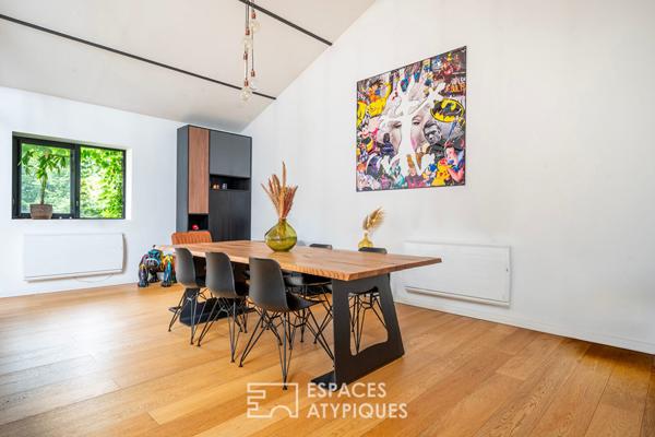 Loft avec verrière zénithale dans une ancienne cartonnerie réhabilitée