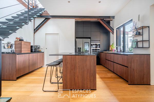 Loft avec verrière zénithale dans une ancienne cartonnerie réhabilitée