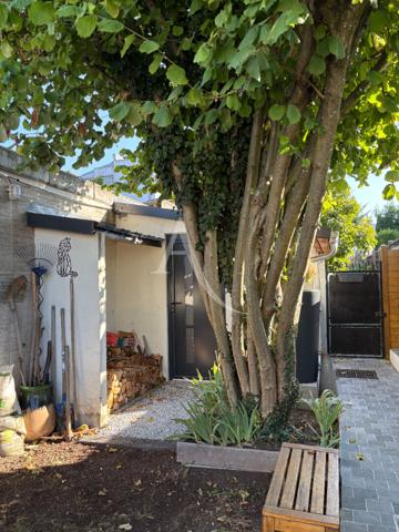 Maison Nanterre limite (Puteaux et Suresnes) - Terrain de 126 m² - 2/3 chambres