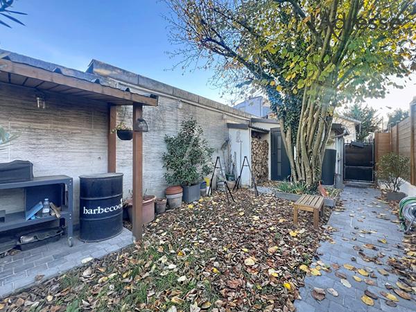 Maison Nanterre limite (Puteaux et Suresnes) - Terrain de 126 m² - 2/3 chambres