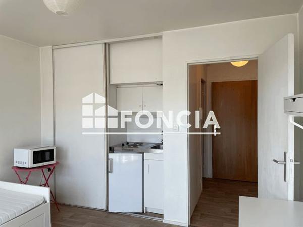 Location Studio 18.66 m² - 18 RUE DE GOUEDIC Saint Brieuc 22000