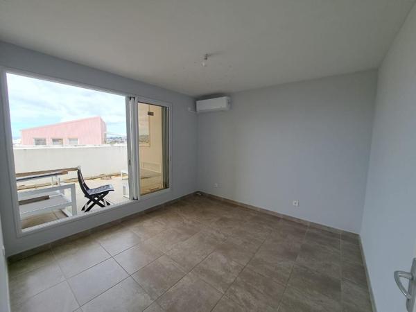 Appartement t5 Duplex Secteur Etang Abricot Superficie 110 m2 terrasse 41 m2