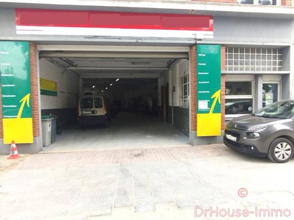 Loft / Atelier à vendre 4 pièces de 390 m²