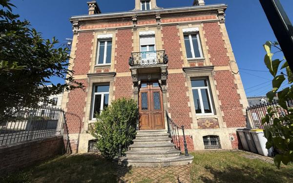 Maison à vendre    5 pièces •  Laon