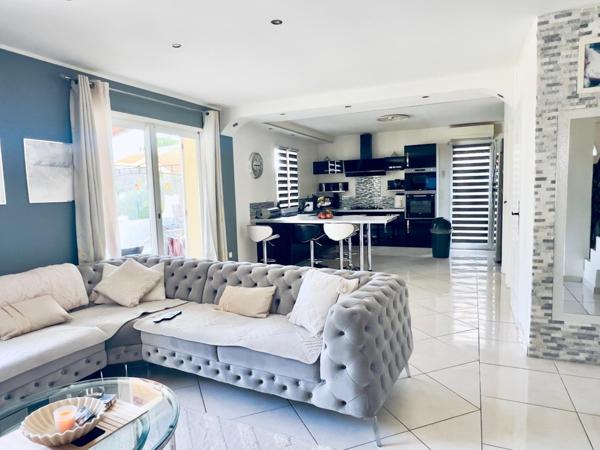 Maison T6 130 m2, jardin, piscine, terrasse