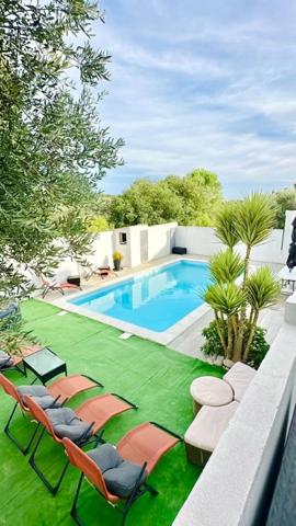 Maison T6 130 m2, jardin, piscine, terrasse
