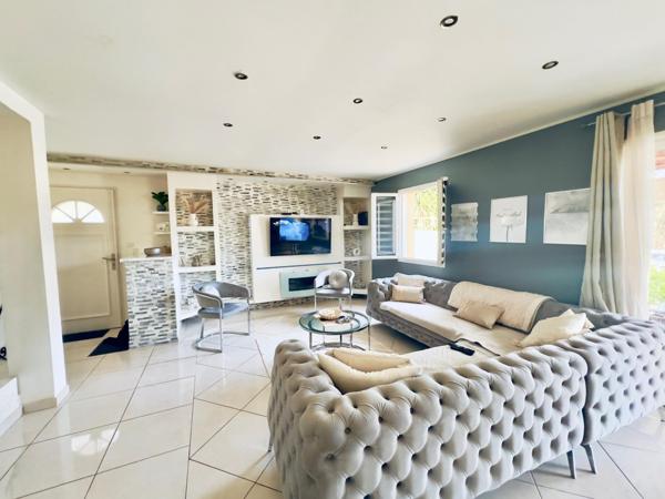 Maison T6 130 m2, jardin, piscine, terrasse