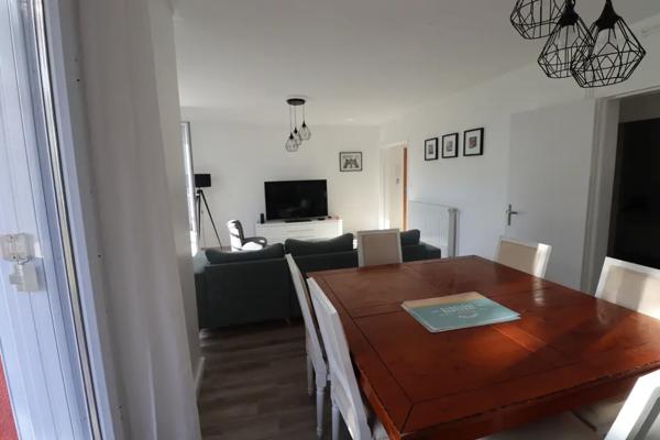 Appartement 3 pièces de 73 m2 avec terrasse et cave à Langea