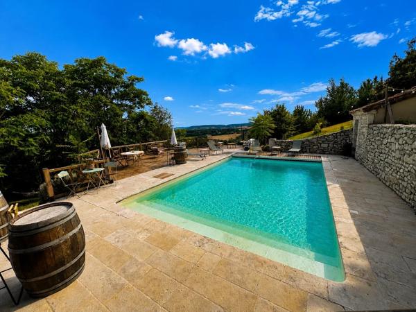 Location                                                      Propriété
                        
                     7 pièces                      250 m2                     à Monségur