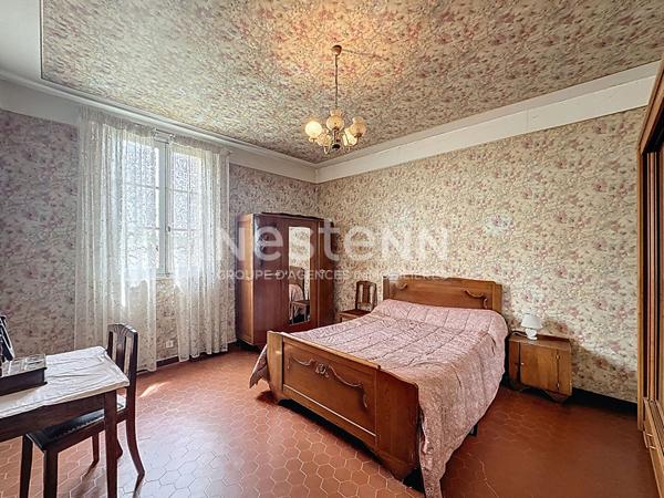 A vendre maison centre ville d'Auch 148 m2 avec jardin au calme et garage