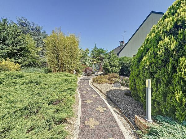 A vendre magnifique maison 5 chambres de 227 m² à Champigné, avec grand terrain de plus de 4000 m²