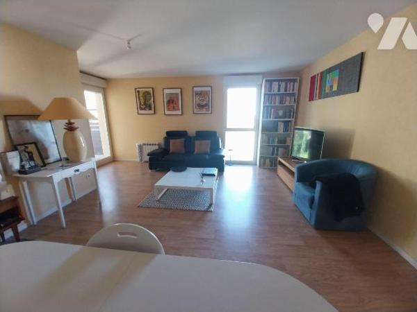 Appartement à Vendre à Vitré (35500) en Ille-et-Vilaine (35)

Cadre verdoyant et reposant pou...