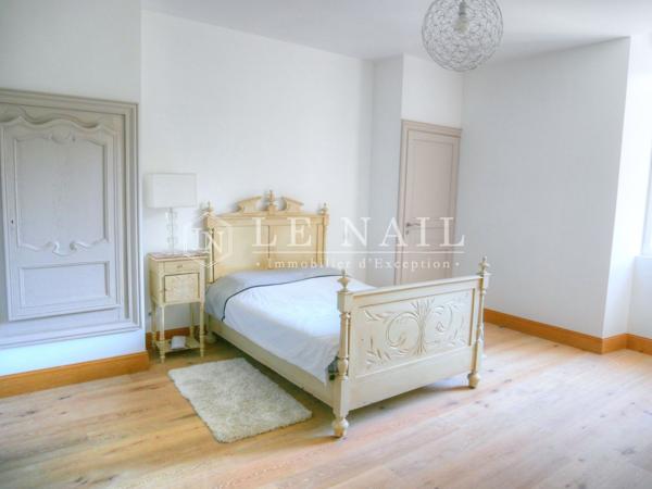 Maison de maître modernisée avec sa maison d'amis