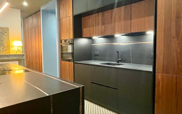 Appartement à vendre    3 pièces • 74 m2 Vienne