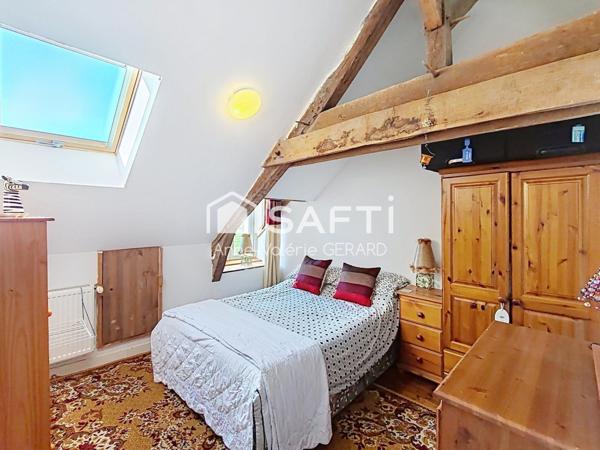 Longère en pierres avec dépendances et champ 1hect