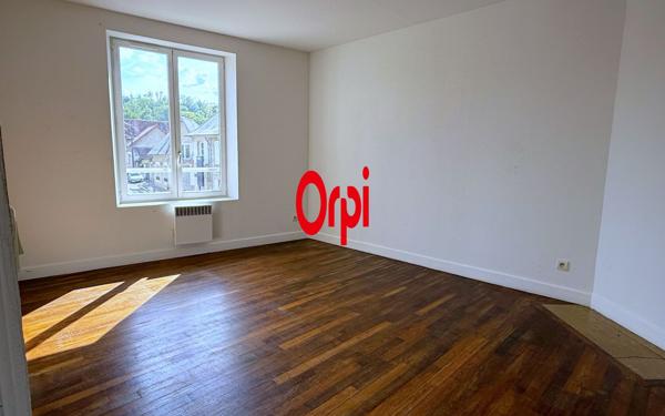 Appartement à louer    4 pièces •  Chavignon