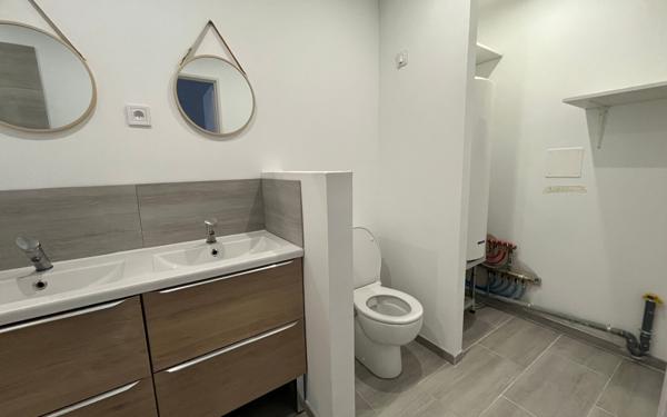 Appartement à louer    3 pièces •  Castries