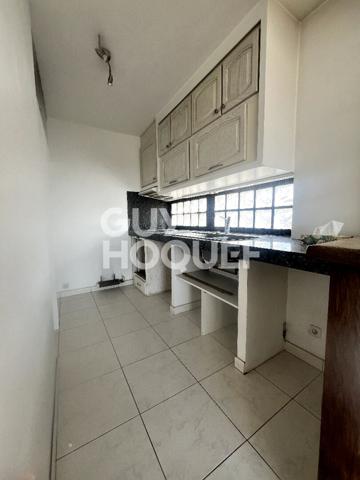 À vendre : Appartement 2 pièces à LES PAVILLONS SOUS BOIS