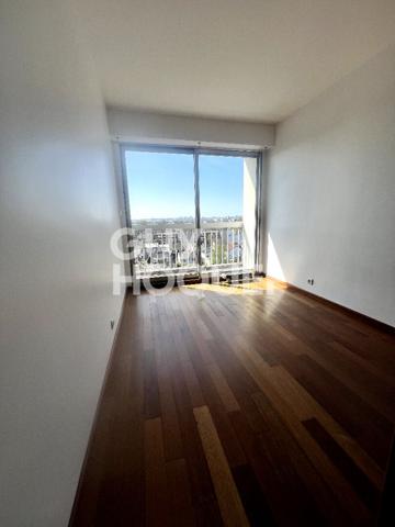 À vendre : Appartement 2 pièces à LES PAVILLONS SOUS BOIS
