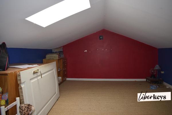 Pourrières, vente villa avec studio attenant et dépendance de 61 m² sur deux niveaux 