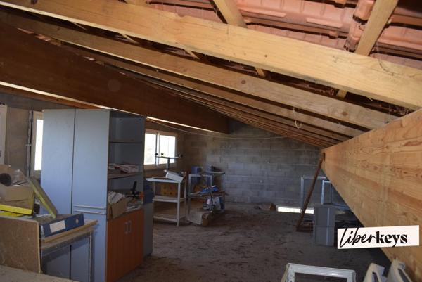 Pourrières, vente villa avec studio attenant et dépendance de 61 m² sur deux niveaux 