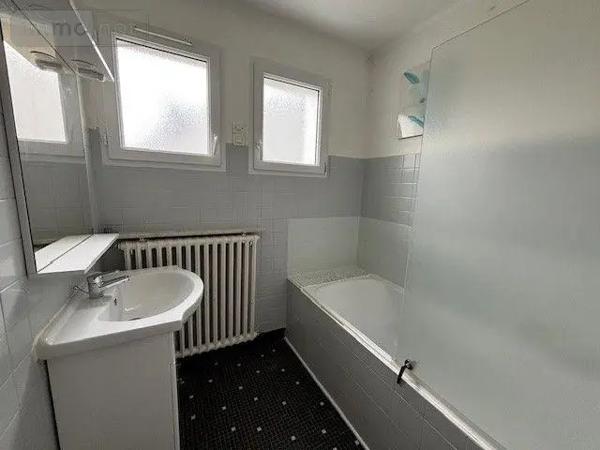 Achat - Maison Ploumagoar 22970 158 m 2 744 m 2