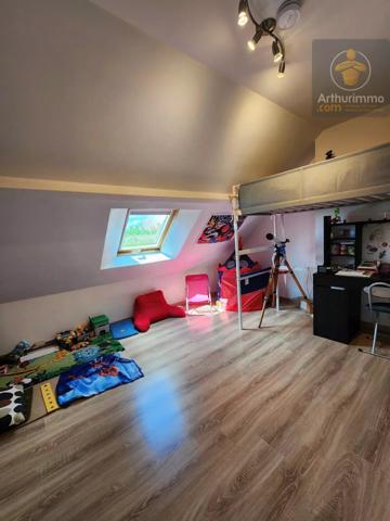 Vente                                                      Maison
                        
                     8 pièces                      193 m2                     à Messas