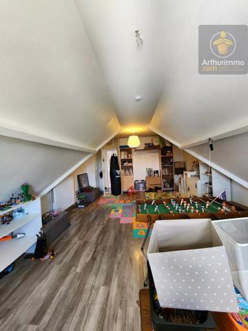 Vente                                                      Maison
                        
                     8 pièces                      193 m2                     à Messas