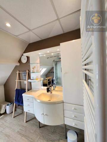 Vente                                                      Maison
                        
                     8 pièces                      193 m2                     à Messas