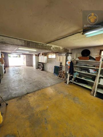 Vente                                                      Maison
                        
                     8 pièces                      193 m2                     à Messas