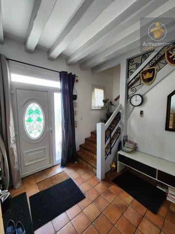 Vente                                                      Maison
                        
                     8 pièces                      193 m2                     à Messas