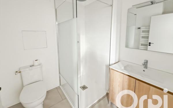 Appartement à louer    3 pièces • 48,07 m2 Bollène