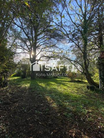 Maison d'habitation avec local professionnel