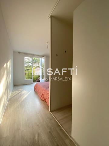 Maison d'habitation avec local professionnel