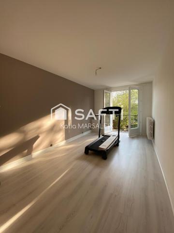 Maison d'habitation avec local professionnel