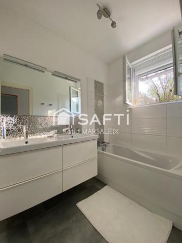 Maison d'habitation avec local professionnel