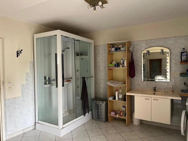 Vente                                                      Maison
                        
                     8 pièces                      142 m2                     à Challuy