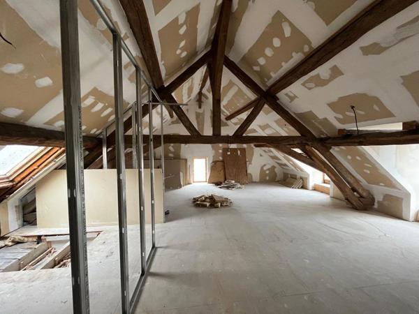 Vente                                                      Maison
                        
                     8 pièces                      142 m2                     à Challuy