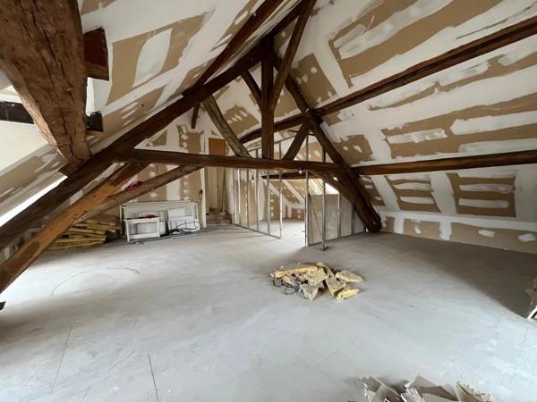Vente                                                      Maison
                        
                     8 pièces                      142 m2                     à Challuy