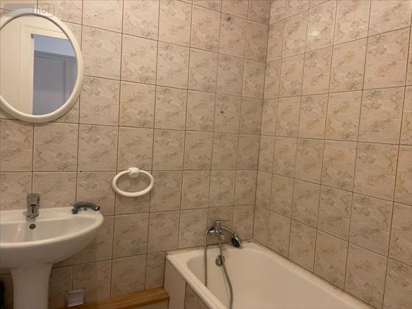 Appartement à louer à Dole dans le Jura (39100), ref : 39033-976110