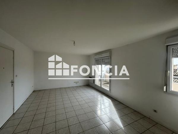 Location Appartement 3 pièces 74.3 m² - 10-12 RUE MONDESIR Montauban 82000