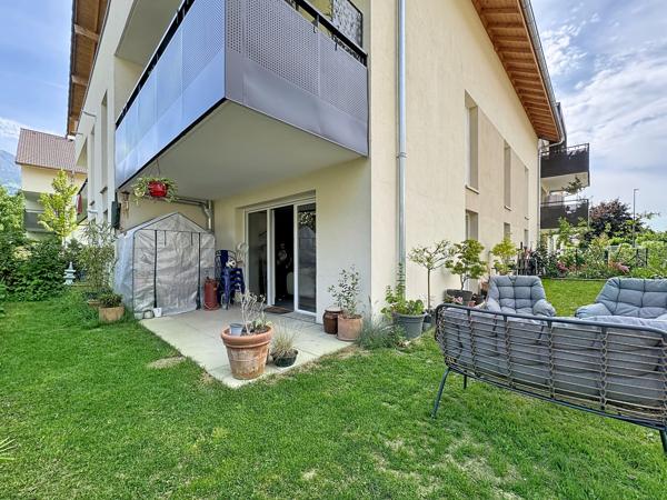 Appartement
         4 pièces
        - 86 m² Exclusivité 380 000 € *