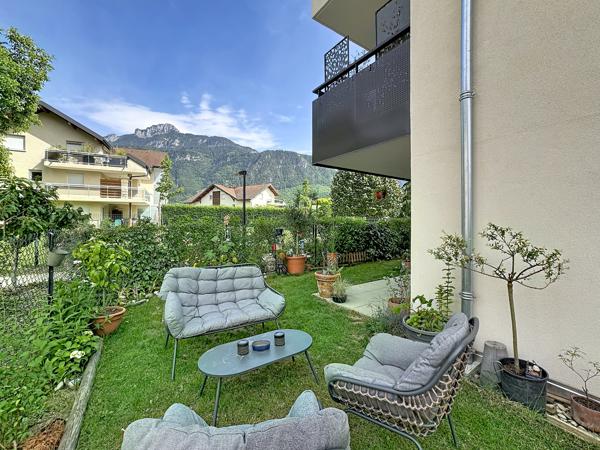 Appartement
         4 pièces
        - 86 m² Exclusivité 380 000 € *