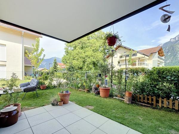 Appartement
         4 pièces
        - 86 m² Exclusivité 380 000 € *