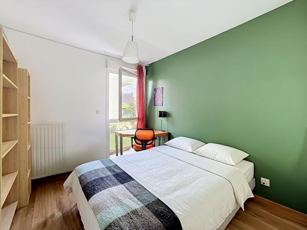 Appartement
         4 pièces
        - 86 m² Exclusivité 380 000 € *