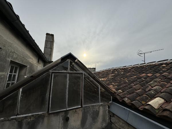 Immeuble 631m2 habitables - centre-ville JARNAC Jarnac (16200)