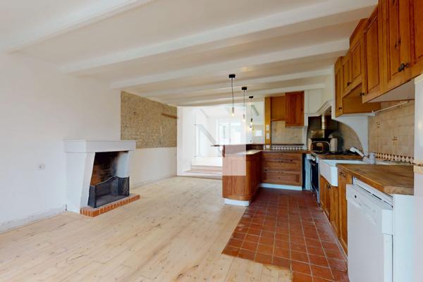 Maison ancienne rénovée 140 m², jardin 517 m², Andilly Sérigny