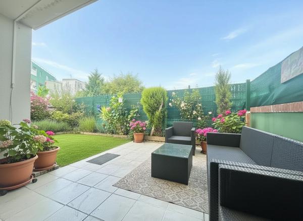 Appartement 4 pièces au rez-de-chaussée avec grande terrasse