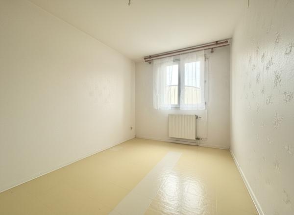 Appartement 4 pièces au rez-de-chaussée avec grande terrasse