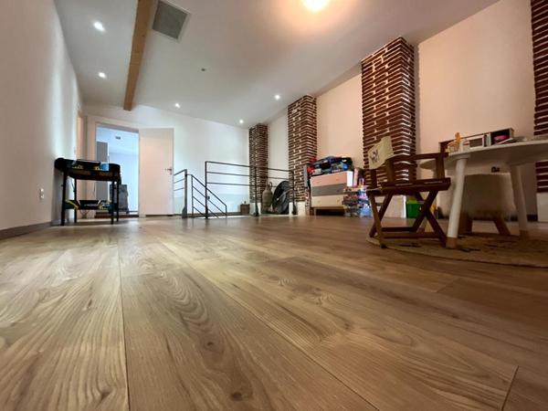 Magnifique maison en R+1 de 200 m² environs de style mas sans vis-à-vis avec grande piscine 8 sur 4